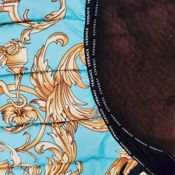 Versace Vest - Picture 5 of 6